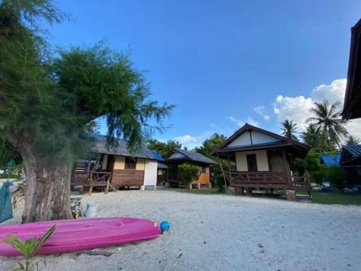 Pinks Bungalow Hotel บ้านใต้ ภายนอก รูปภาพ